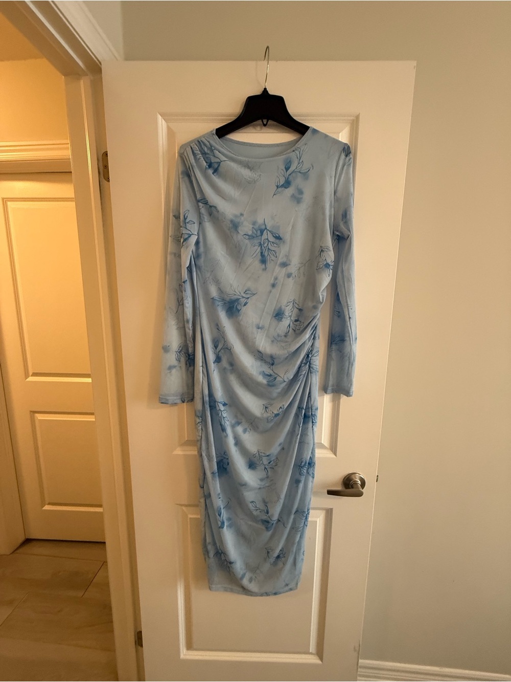 SHEIN Light Blue Floral Long Sleeve Midi Dress